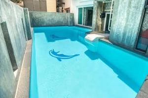 Beehive Phuket Old Town Hostel