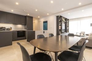 022 Stylish & Modern Fuengirola Apt, Near Beach