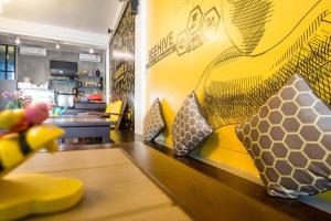 Beehive Phuket Old Town Hostel