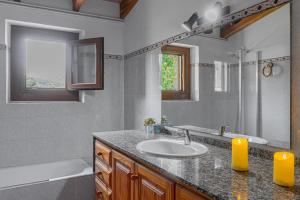 Villa Can Joan By home villas 360