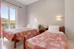 Dolphin Studio Sea View 11