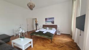 Stylish Multi Apt Perfect for Group Stays