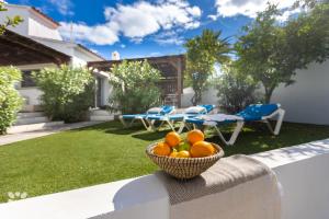 Villa Los Almendros by Abahana Villas