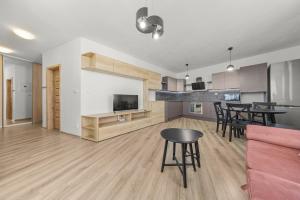 Air-conditioned 2-bedroom apartment, balcony, Závadská-Rača