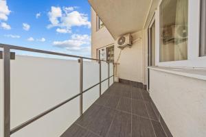 Air-conditioned 2-bedroom apartment, balcony, Závadská-Rača