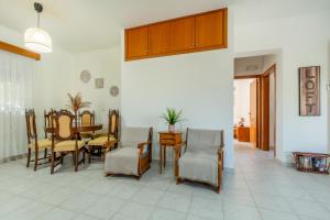 Mikes House in Kremasti near the Beach Rhodes