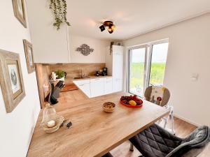 Gööskieker-ebenerdige Ferienwohnung mit 2 Schlafzimmern und großer Trrasse