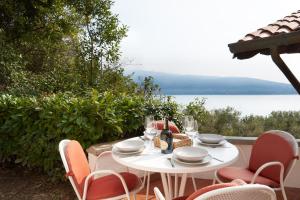 Perla Azzurra mit Seezugang