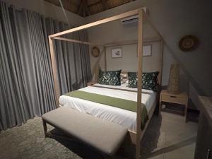 Cheetah Paw Safari Lodge