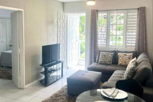 1 Bed Apartment Sleeps 4 with Free Parking