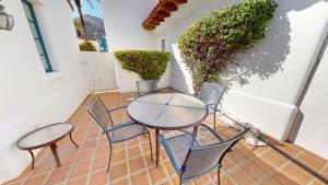 SV103 Spa Villa 1 Bedroom Near to Pool Hot Tub