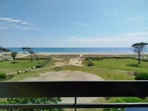 Appartement T2 Front de mer avec parking privatif - 4PC216