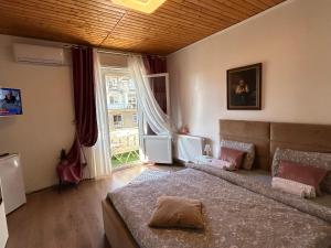 Panoramic terace Victory boutique