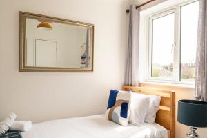 Canary Wharf Apt - Near DLR & Jubilee