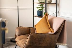 Canary Wharf Apt - Near DLR & Jubilee