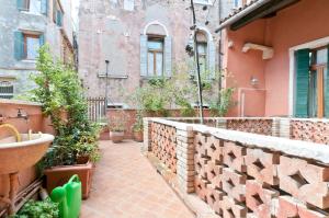 Luxury house canal view, terrace