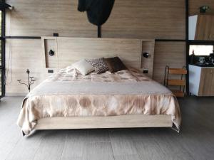 Luna Creciente Refugio de Luz y Naturaleza