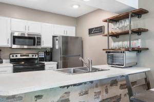 Royale Casa - Couples Retreat