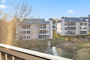 Lazy Lookout Mo Spacious 3 BDR Great Location