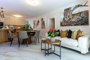 Villa Iparadesi - Camps Bay Pool Panoramic Views