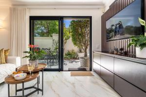 Villa Iparadesi - Camps Bay Pool Panoramic Views