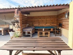 LEscala - Ventalló. Cosy WiFi Rooftop terrace