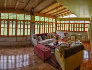 Casa de campo con vista al Huascarán