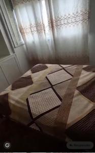 Departamento 2 ambientes con amplia sala en el centro