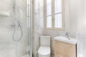 Studio Mezzanine au coeur de Batignolles