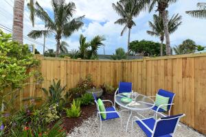 Courtyard Studio room in Siesta Key Palms Resort