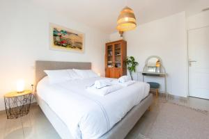 Villa Goya in Ares with private pool