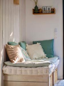 Cabane De Brice in Ares with pool