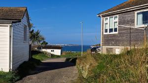 D17 Vellanoweth, Riviere Towans