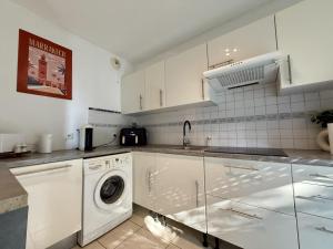 DAPHNE, appartement piscine