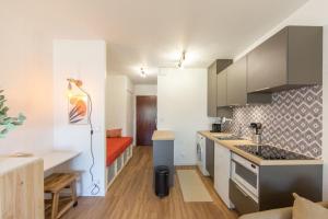 Studio Du Port 30 vue bassin et port ostréicole