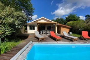 Maison Des Lauriers à Andernos with heated pool