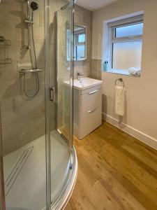 Luxury 1 bed new build house near Science & Business parks