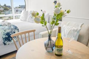 The Valour 702 by Host Agents