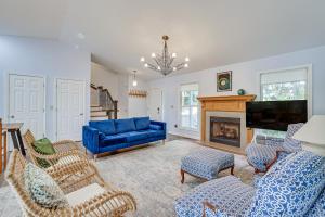 Forest-View Gem on Vaughn Creek Less Than 1 Mi to Dtwn!