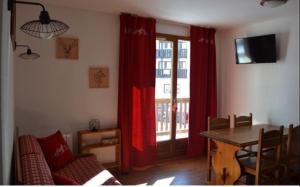 Appartement 6 personnes Valmeinier 1800, centre station & vue pistes