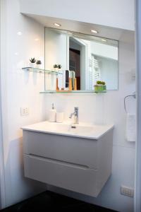 Luminoso loft vicino Stazione Centrale e Porta Venezia