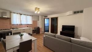 De Homes - Grazioso Appartamento vicino Assago e Milano