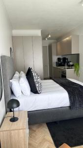 The One AT One Rosebank