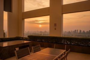 Incredible Loft with High Ceiling