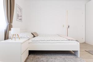 Luxury House with Pool, Garden, AC & Sauna