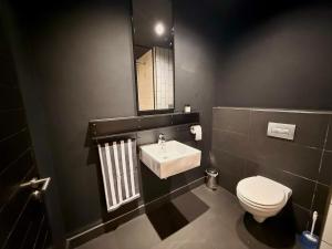 Stylish Cape Town Apartment - Table Mountain View