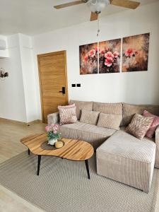 Estrella Garden Condos Dominicus l Meridiana 204