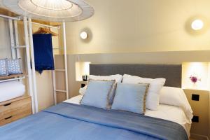 Suite Cigale Bleue avec terrasse et piscine à Antibes