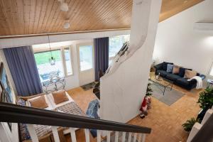 Woodland Snow House Hosted by Hygge Host