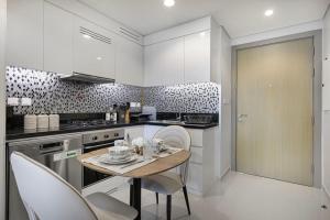 Cozy 2BR Aykon City Near Downtown - Pool and Gym